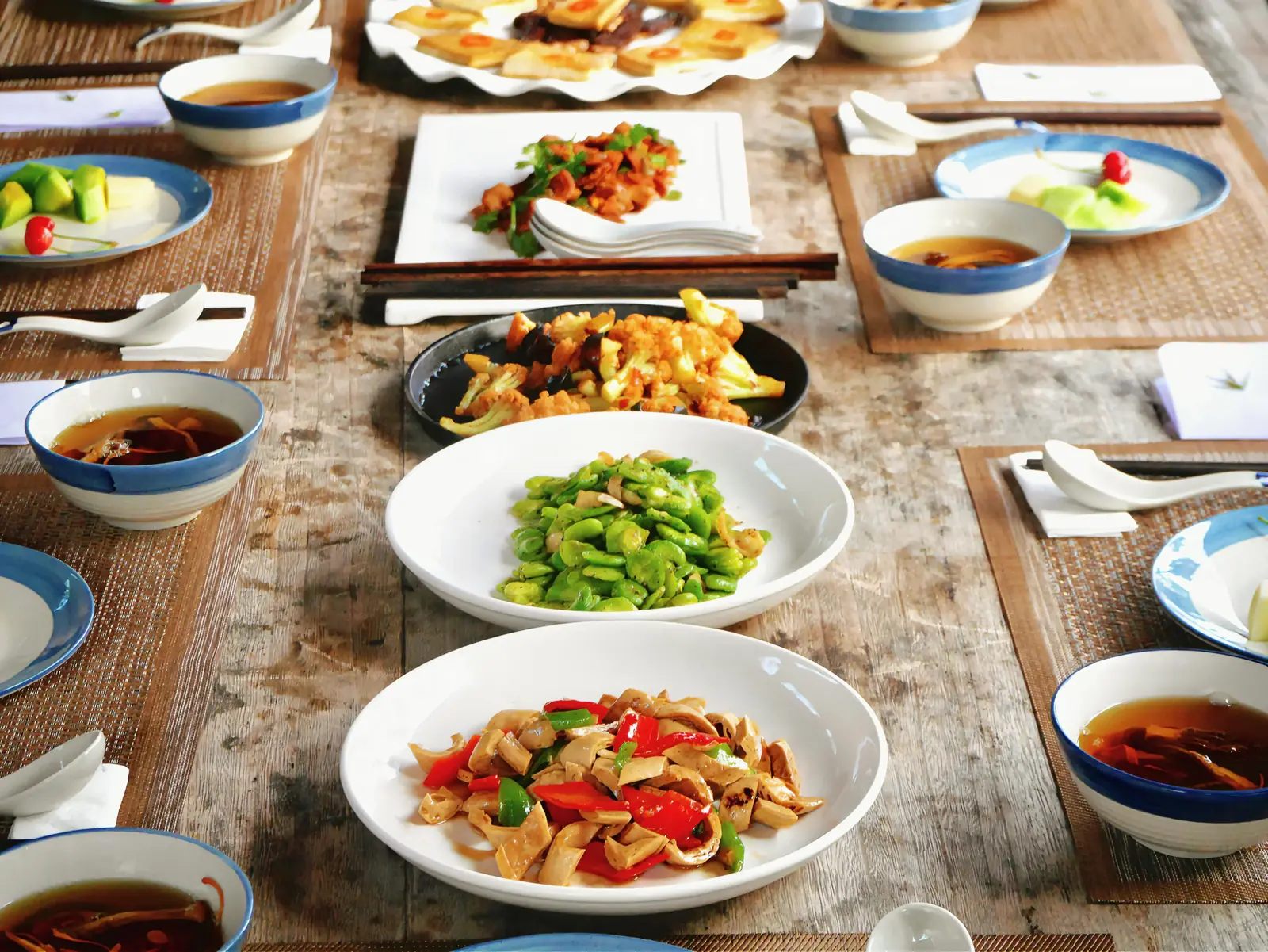 Formal dining solution