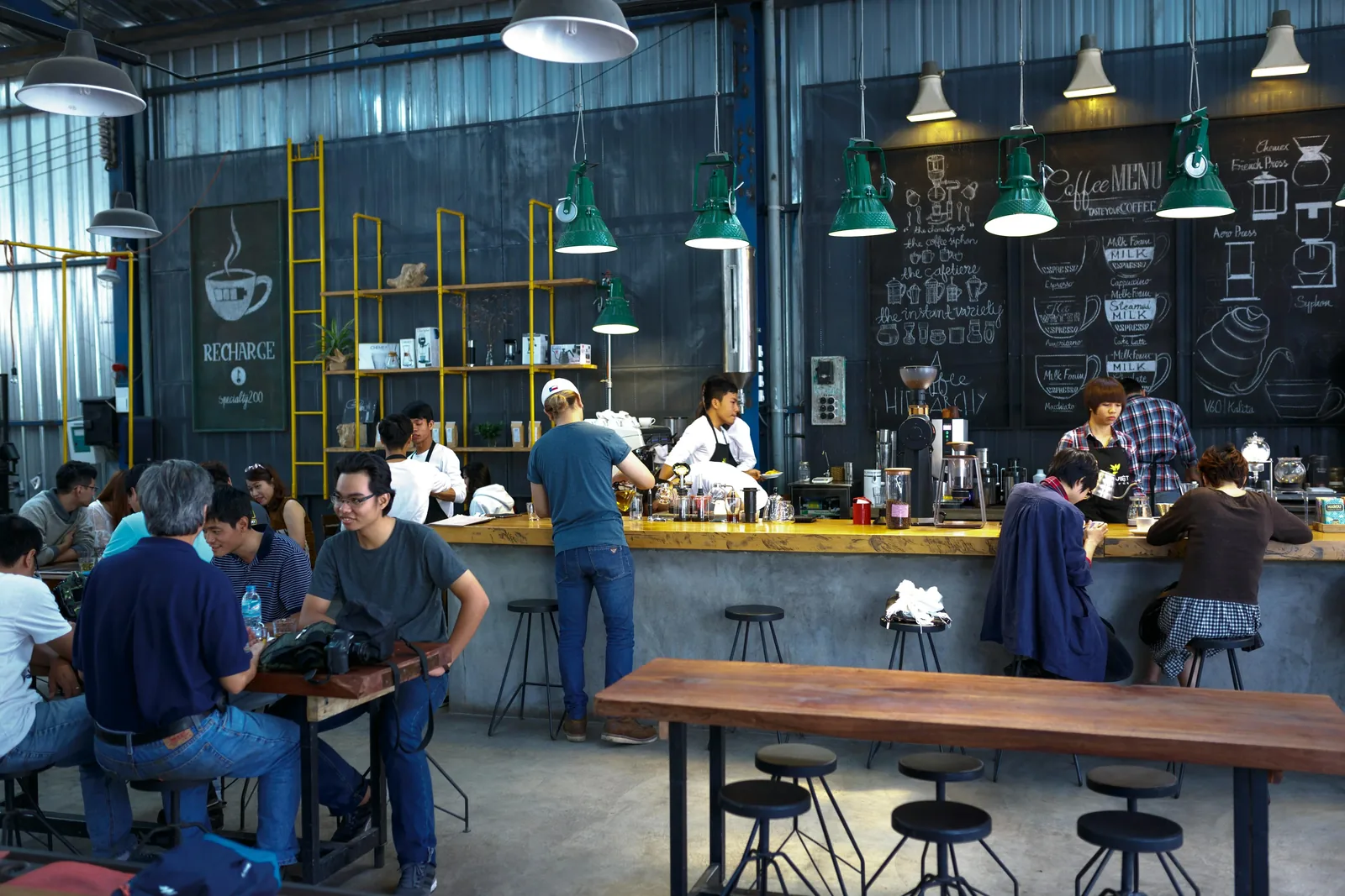 Integrated restaurant-retail operations and supply chain upgrade